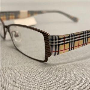 GiGi 1605 women’s eyeglasses